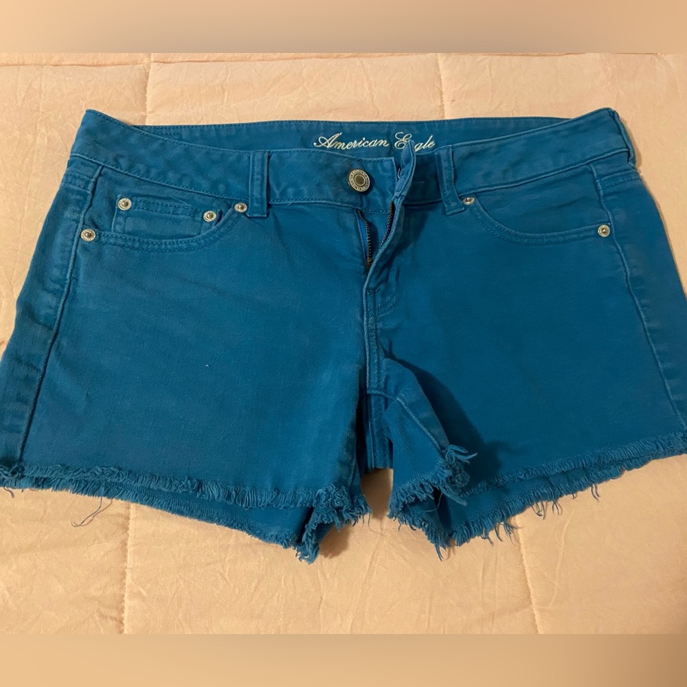 ⭐️5/$20 American Eagle dyed blue denim shorts frayed bottom shorts